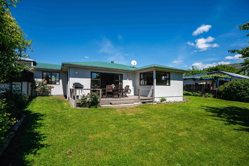 Downtown Delight - Wanaka Holiday Home