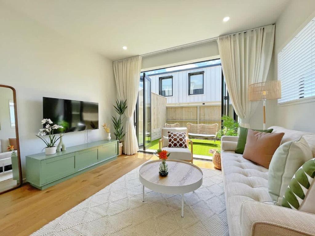 Central Oasis Hideaway - Aircon 2-BR VS Backyard Close to Ponsonby