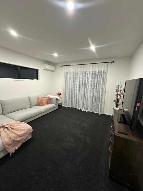 brand new 2 bedrooms and lounge area attached with Main house