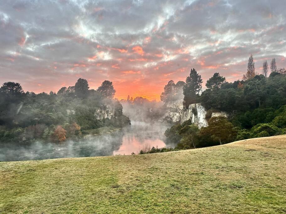 Sugar Cliff Vista Couples Retreat