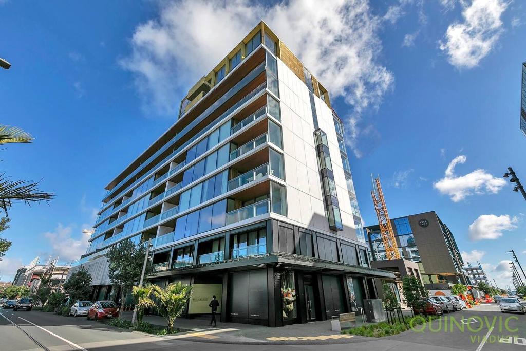 QV Waterfront Executive Apartment - (857)