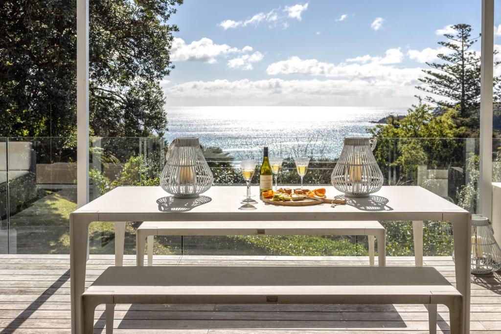 Palm Beach Retreat - Stay Waiheke