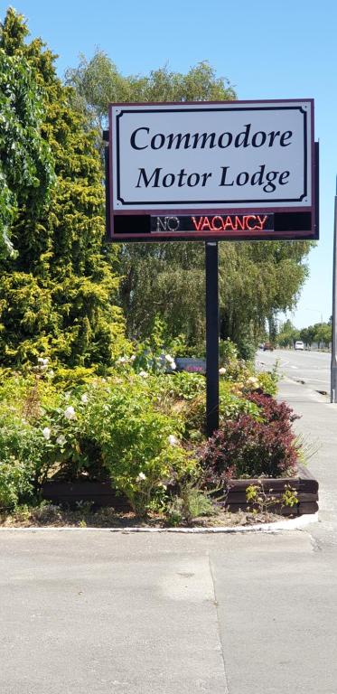 Commodore Motor Lodge