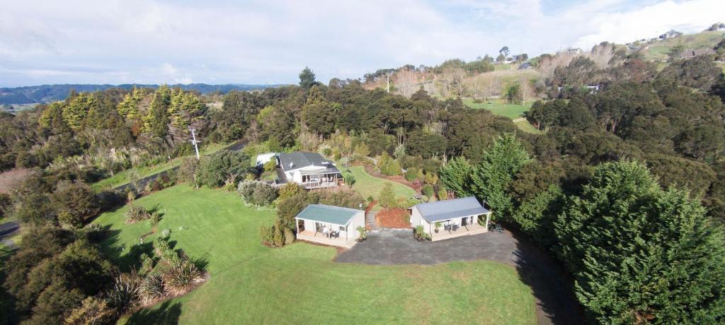 Auckland Country Cottages