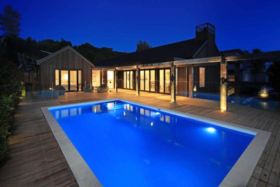 Blackpool Boathouse - Stay Waiheke