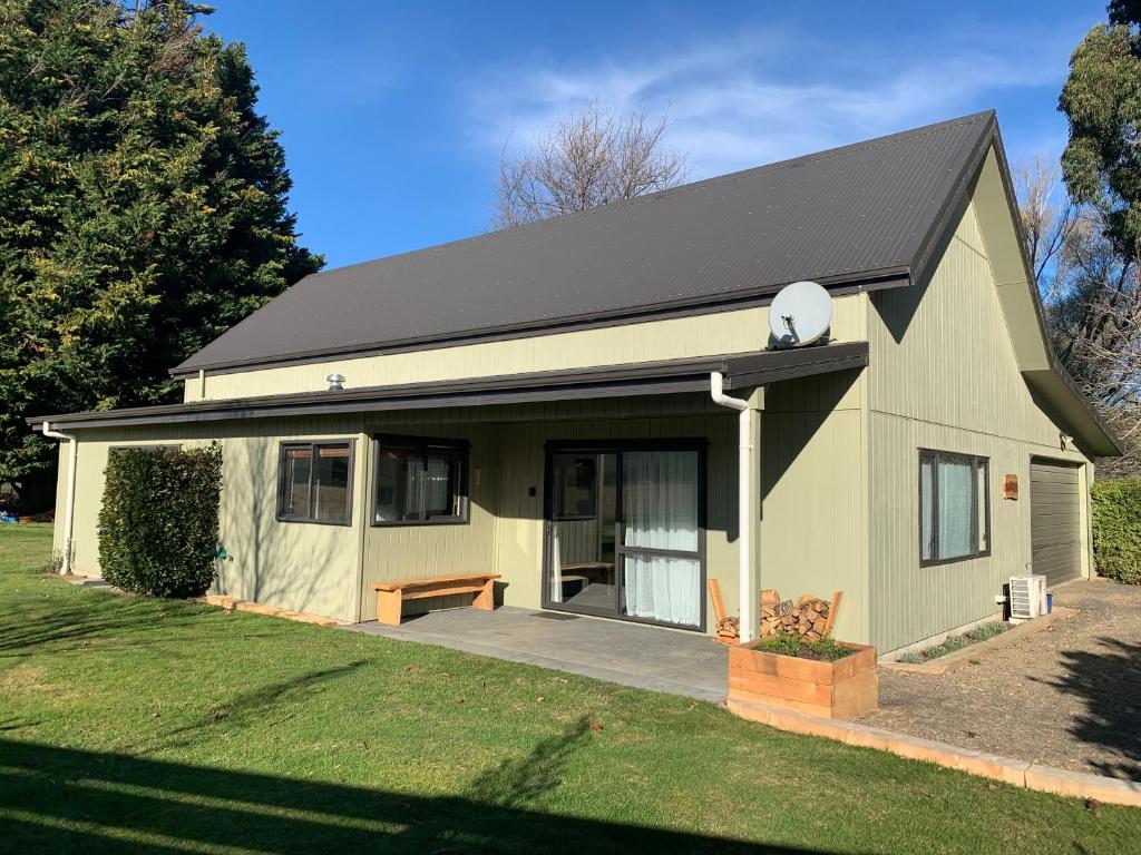 Llanarth House - Rural Mosgiel